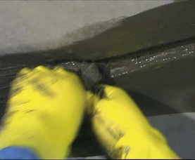 Нанесение «ГС Пенетрат Шов» вручную