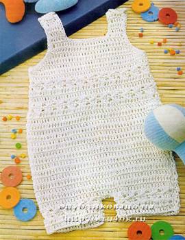 Белый комбинезон для малыша