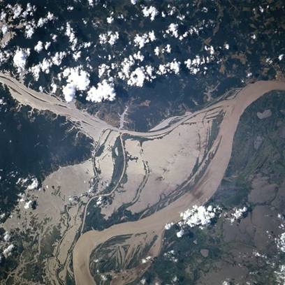 File:Amazon-river-NASA.jpg